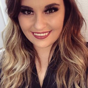 Meet your Posher, Tage